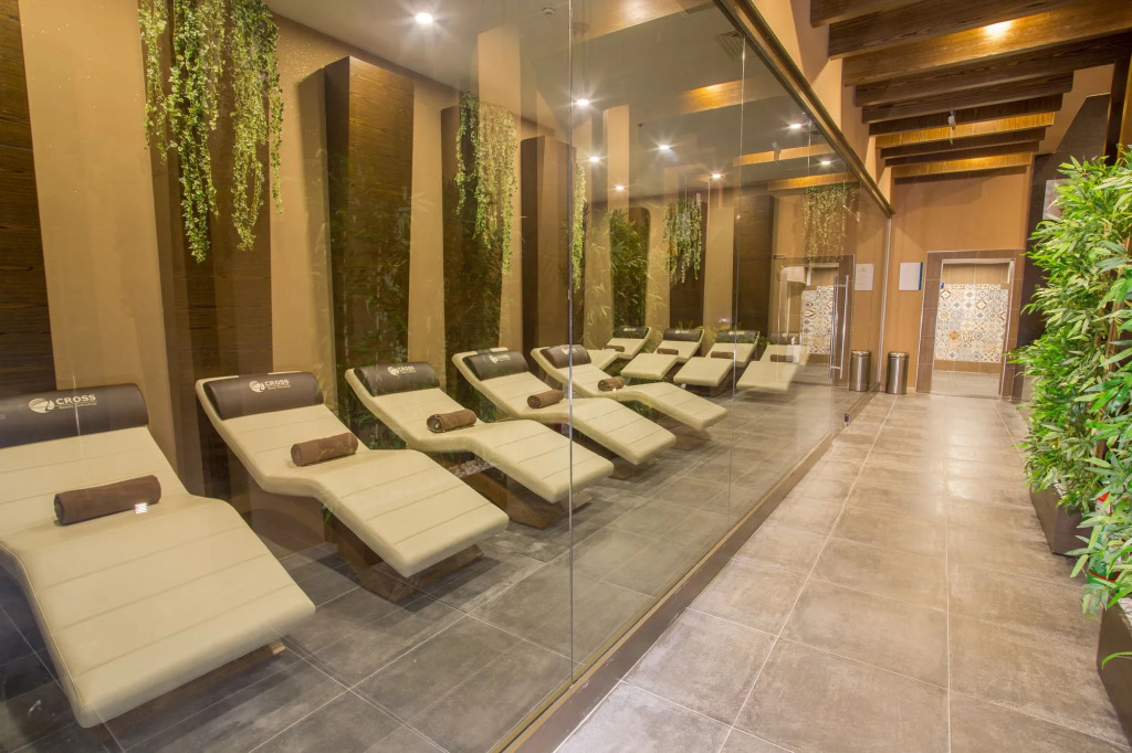 Sky Business Hotel