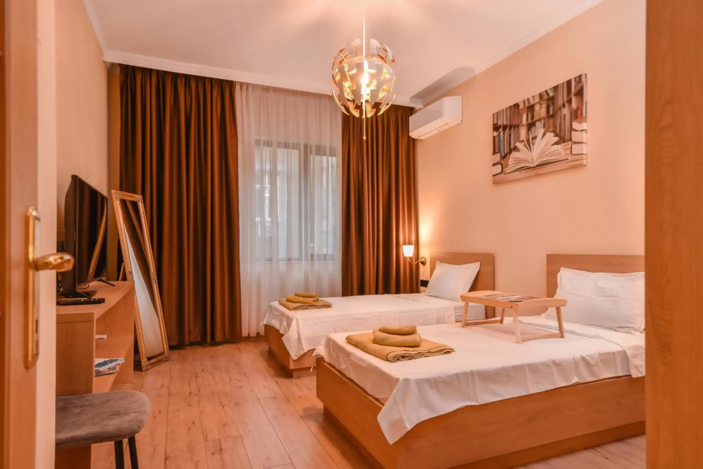 Sofia Dream Apartment - The Library - 3-BDR, 2-BTHR