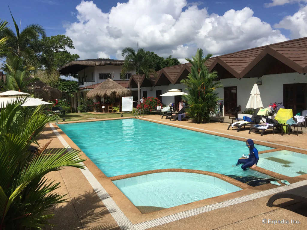 SunzEn Palawan, Resort