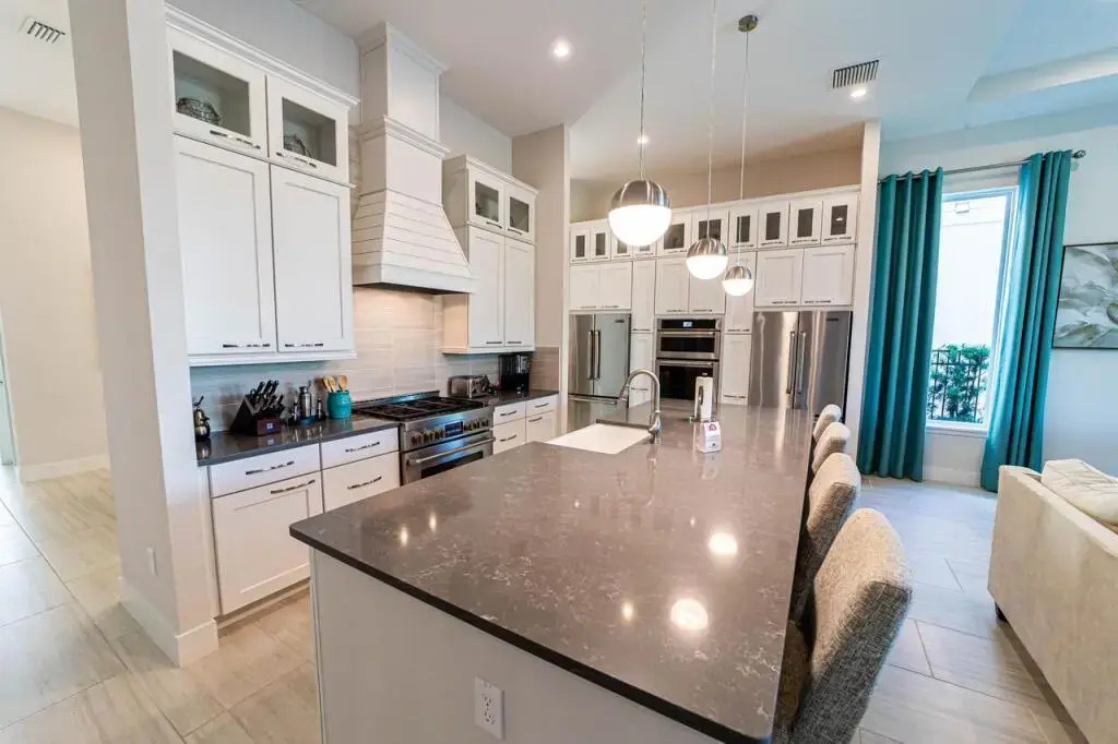 Luxury Bear's Den Home near Disney! Resort Access+Golf View