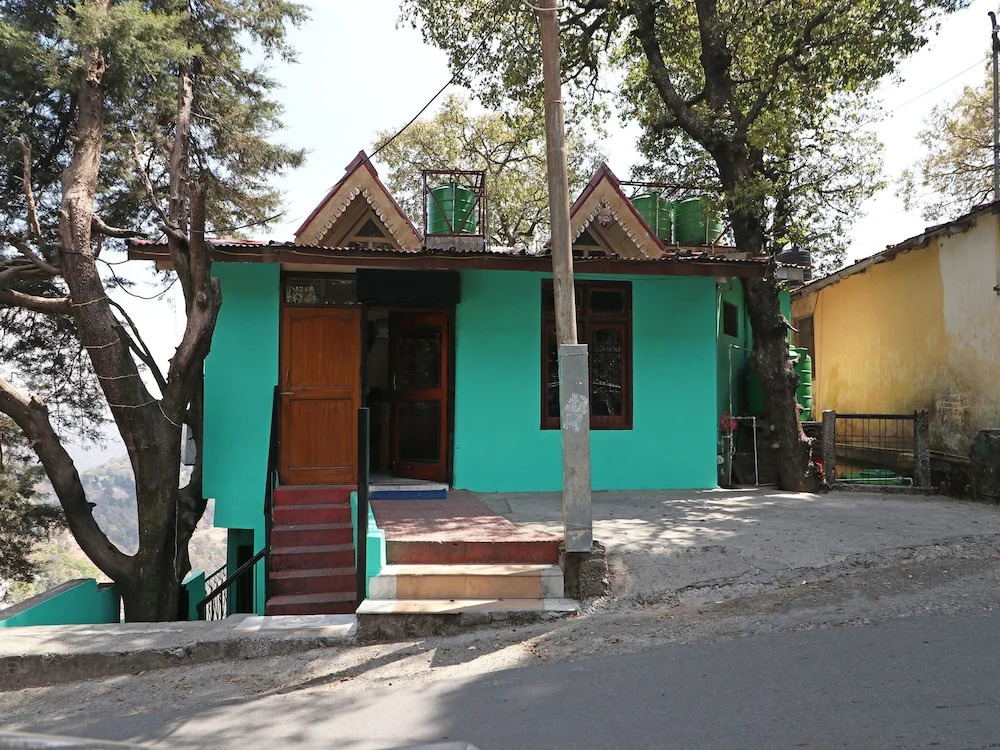 OYO 12691 Hotel Green Leaf