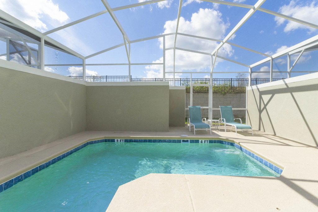 Gorgeous 4 Bd w Pool at Champions Gate Resort 1020
