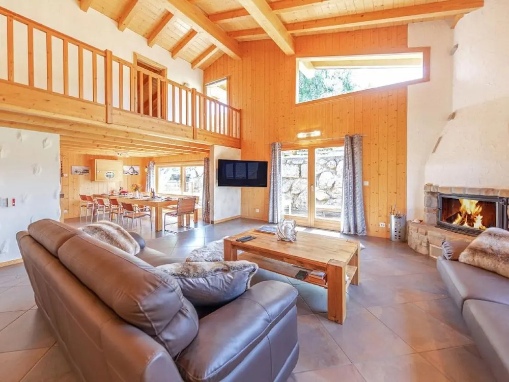 Exceptional Chalet With Outdoor Bubble Bath