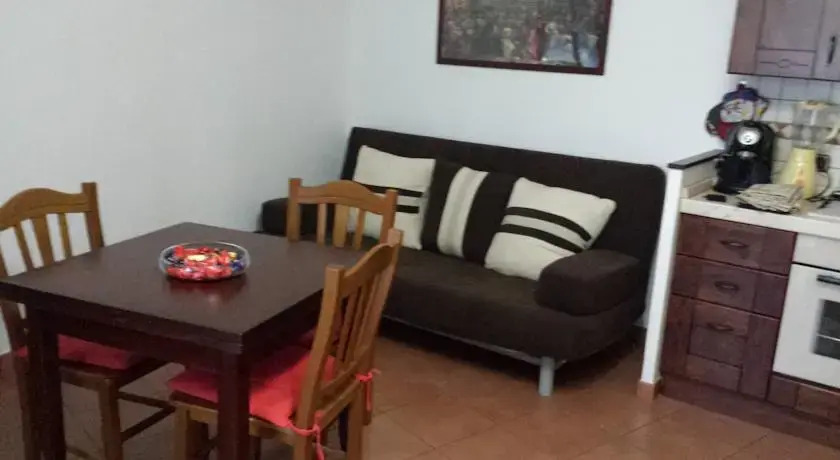 RhoFiera Garden Home
