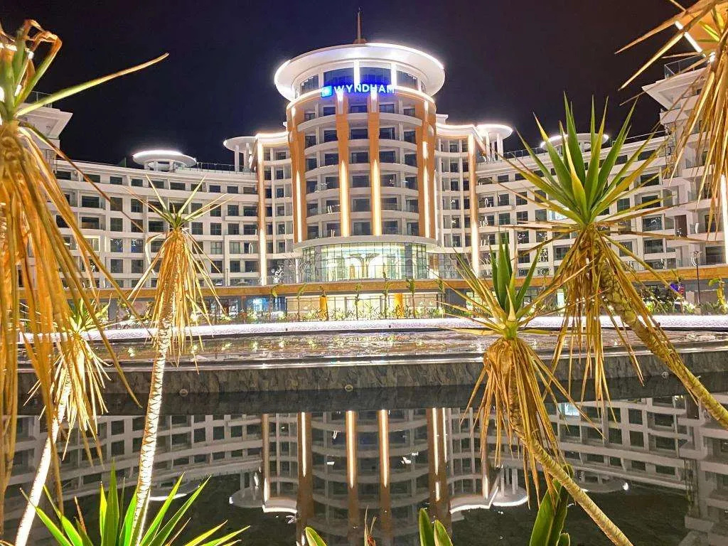 Azura World Hotel