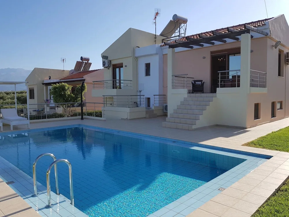Villa Roula 3BR Sea view Viila in Chania