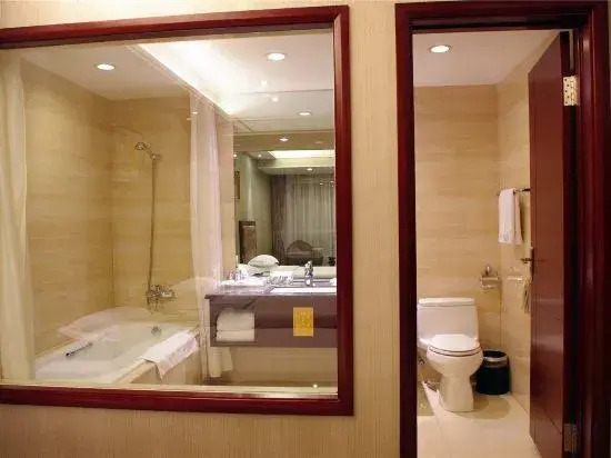 Glory Grand Hotel