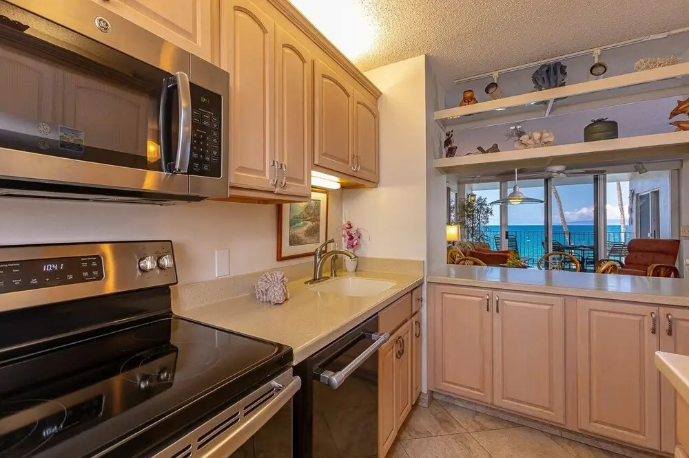 Royal Mauian 216 2 Bedroom Condo