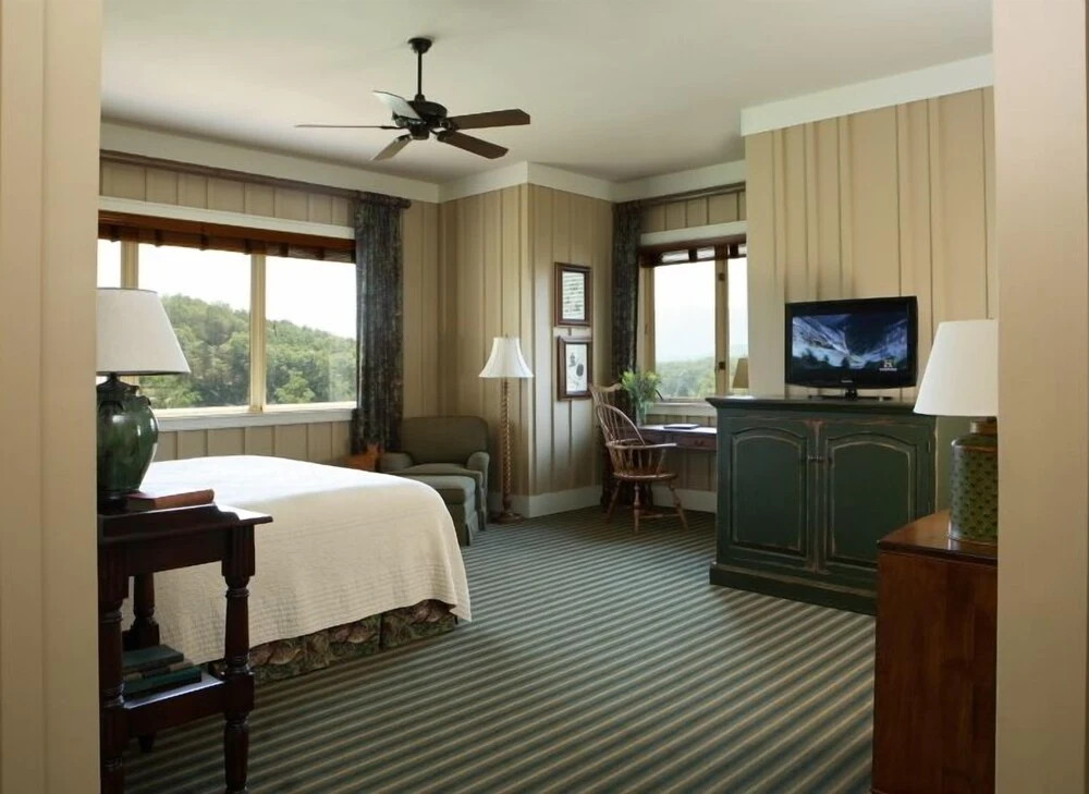 Bright's Creek Lodge