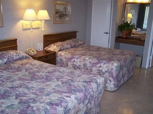 Fiesta Inn & Suites