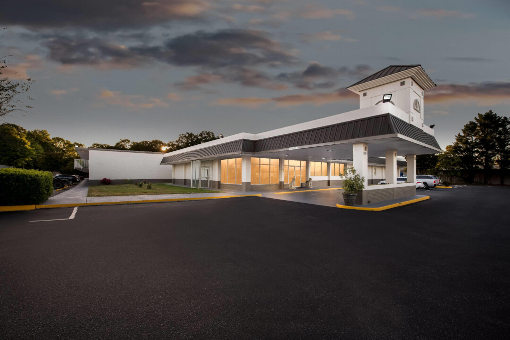 Super 8 by Wyndham Gaffney