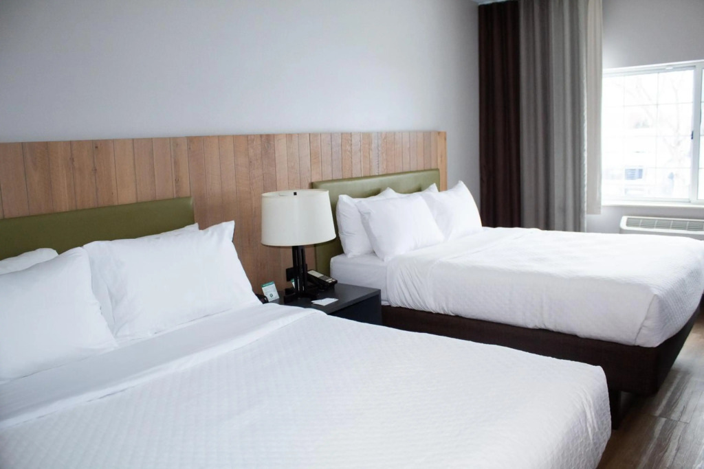 Country Inn & Suites by Radisson, Big Rapids, MI