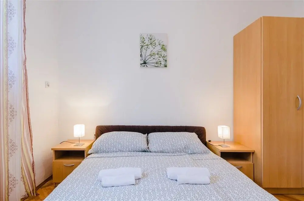 Apartments Rajna
