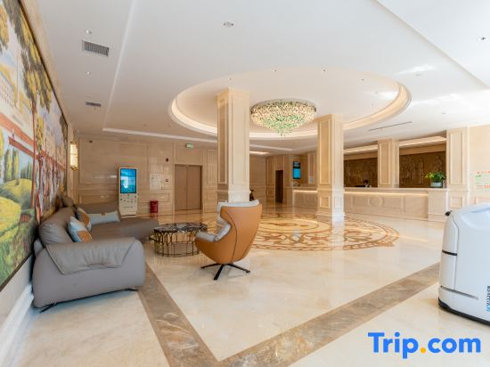 Vienna Hotel (Jingzhou Yangtze University)