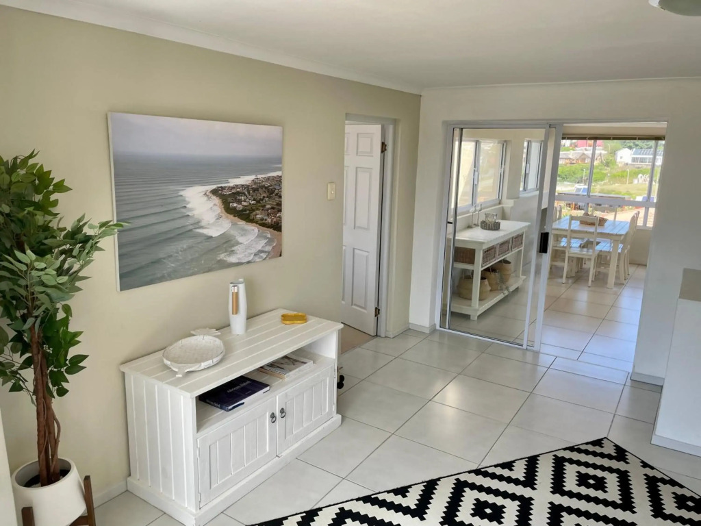 On Point Beach House - Jeffreys Bay