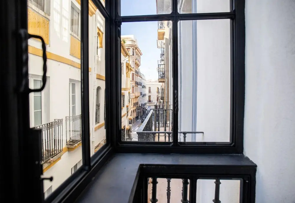 nQn Aparts & Suites Sevilla