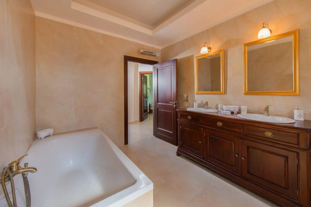 Dipasquale Villa