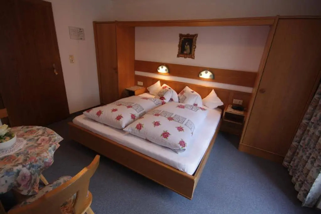 Apartment Und Ferienwohnung Waldruh Mayrhofen Im Zillertal