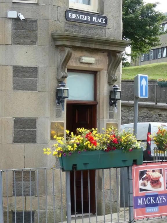 Mackays Hotel