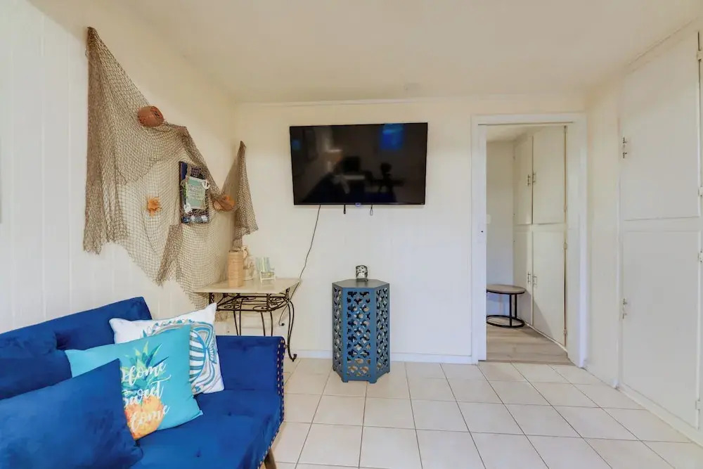 2 Blocks to Bay: Cabana Breeze' Rockport Rental!