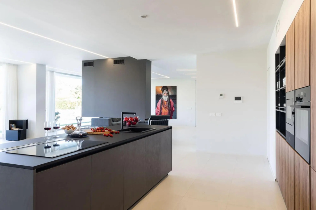 Luxury Villa near Taormina. Pool, gym and welness area.-VILLA CONTEMPORANEA