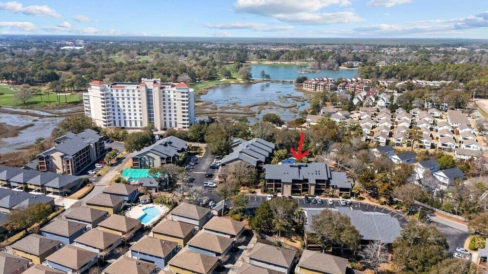 Heron Pointe C12