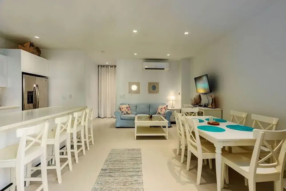 Waykiri Modern Condo 3 Bed 2 Bath Walk to Marriott