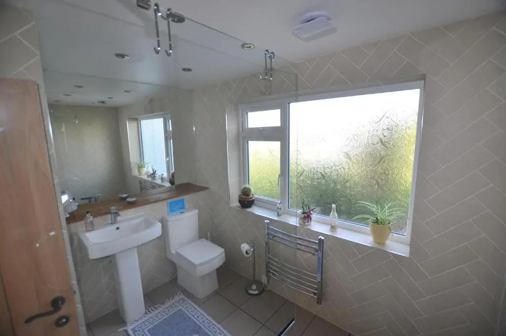 Beautiful coastal bungalow, Sennen, Porthcurno,sea