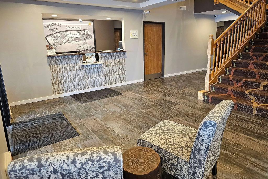 Super 8 by Wyndham Cloverdale IN