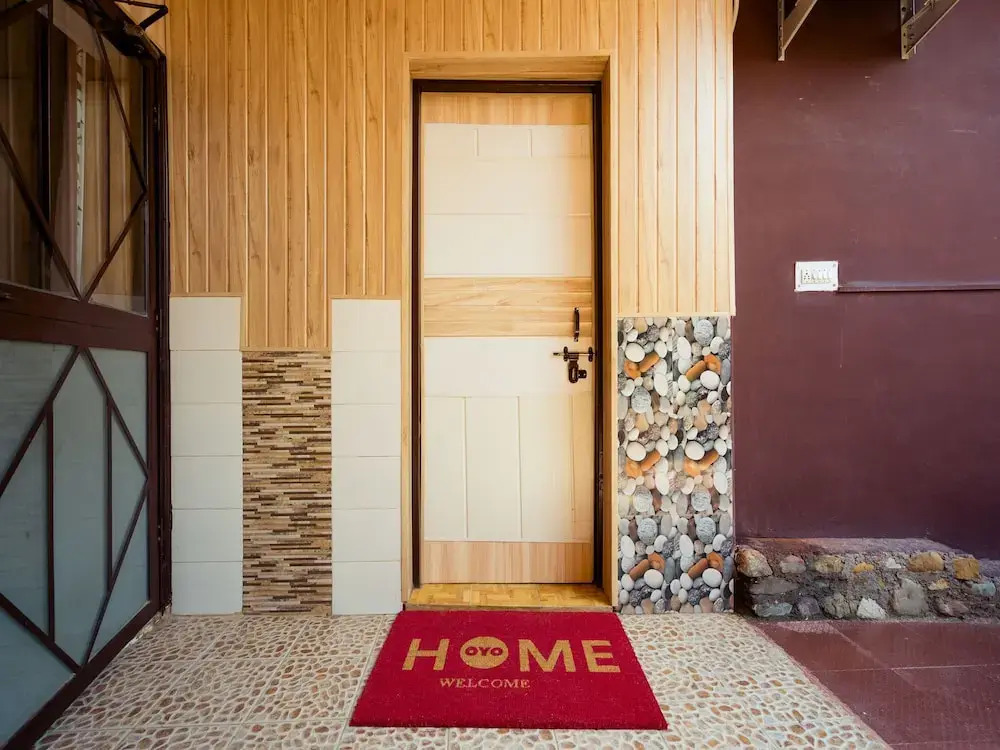 OYO 13153 Home Valley View 1BHK Mussoorie Bypass
