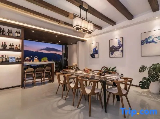 Dali Junbo Tea Yun Theme Seaview Homestay