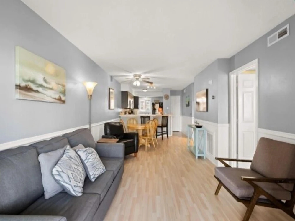 Sand Pebbles A17 - Relax And Unwind. Feel The Sun On Your Shoulders And The Ocean Breezes In Your Hair. 2 Bedroom Condo by RedAwning