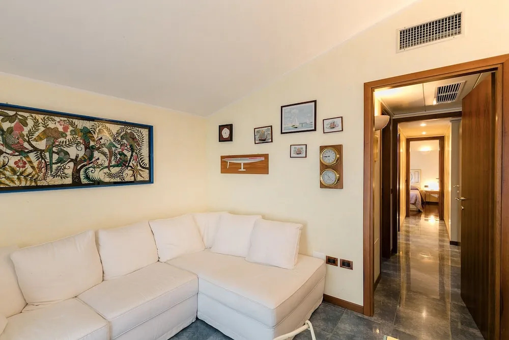 Sirmio Apartments - Primavera Stay