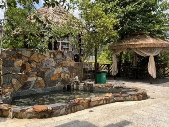 Enping Panhu Villa