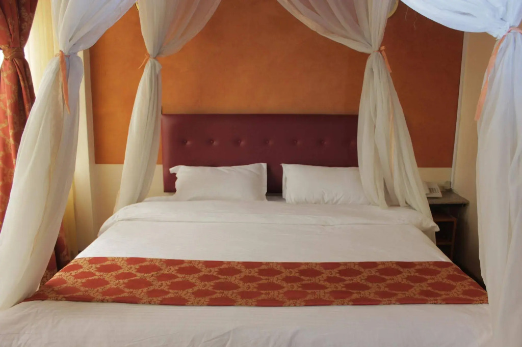 Pearl Palace Hotel