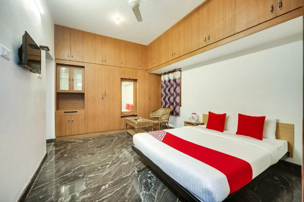 OYO 60246 Viji Bharathi Guest House