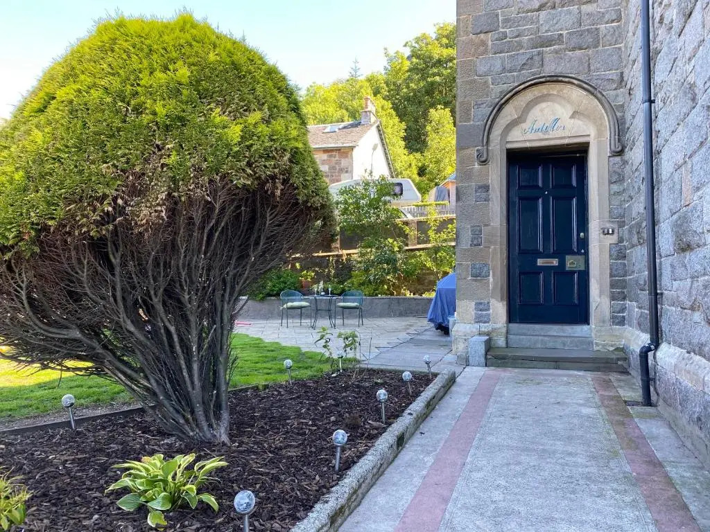 Ardmor Guest House