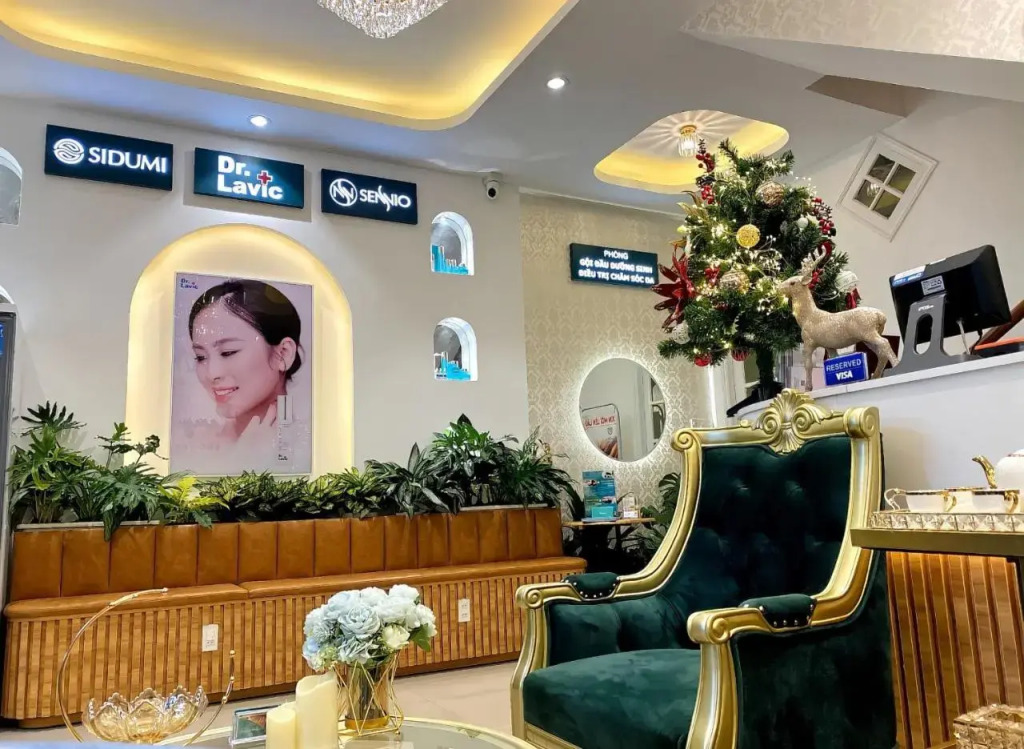 Hotel Le Huynh
