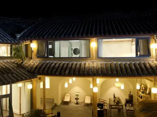 Lijiang Wuwei Tea House Private Holiday Courtyard (South Gate of Lijiang Ancient City)
