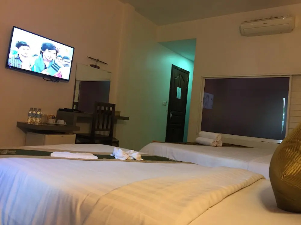 Chhouy Vathna Angkor Boutique