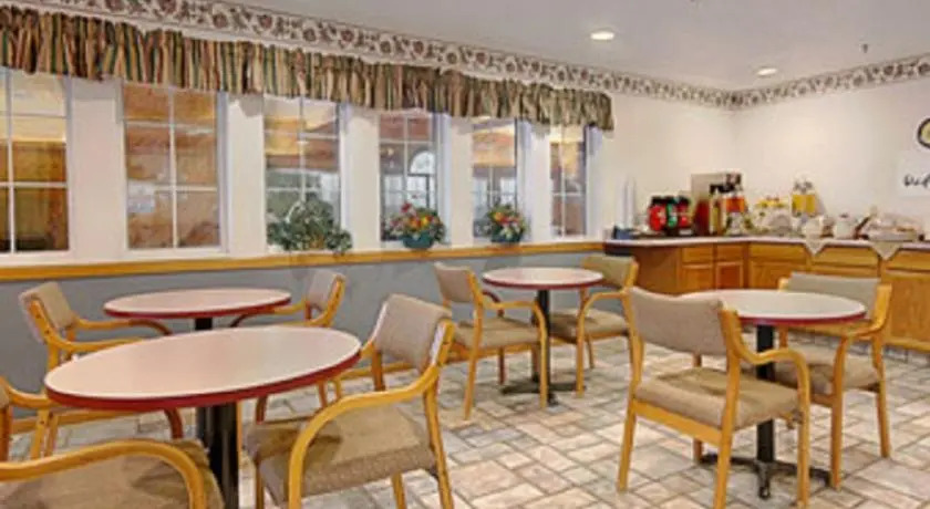Days Inn Osceola
