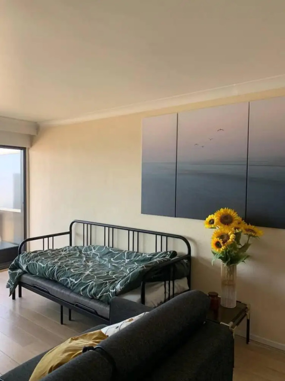 Stunning 1-bed Apartment in Oostende Beach-view