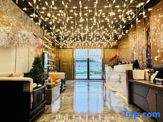 Yijia Lijing Hotel (Xipu Metro Station)