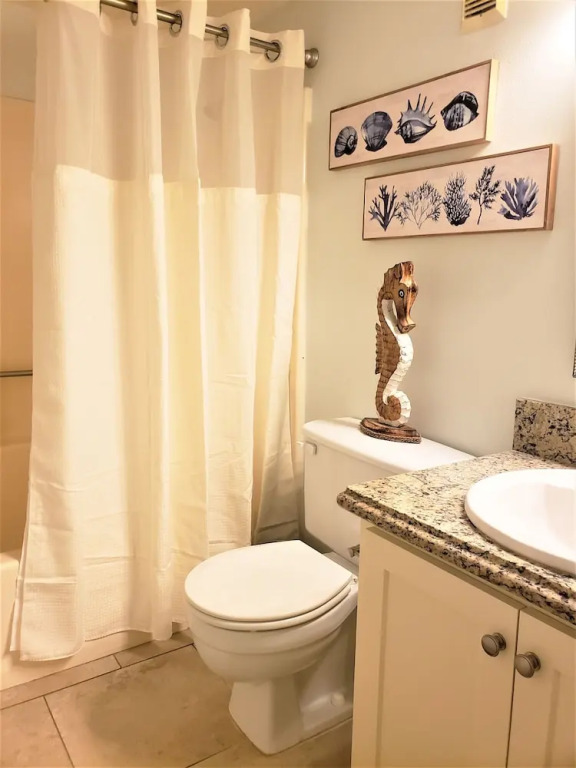 Island Winds East 408 2 Bedroom Condo