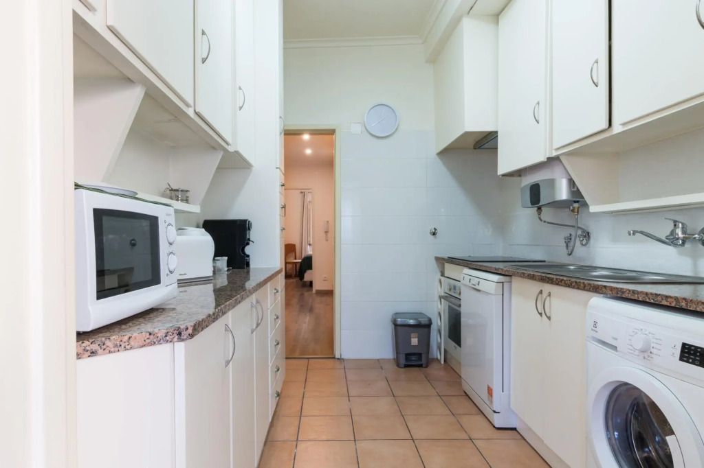 3 Bedroom Apt. with Grand Terrace