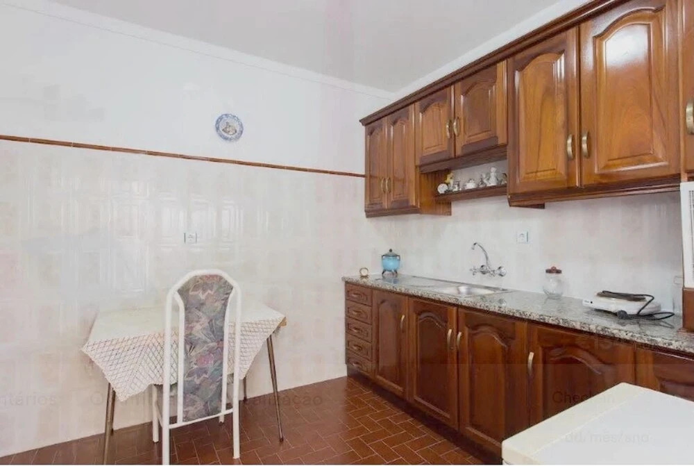 House With 3 Bedrooms in São Bartolomeu de Galegos, With Enclosed Gard