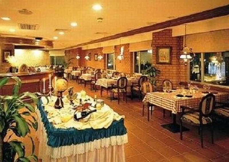 Vanwarm Hotel
