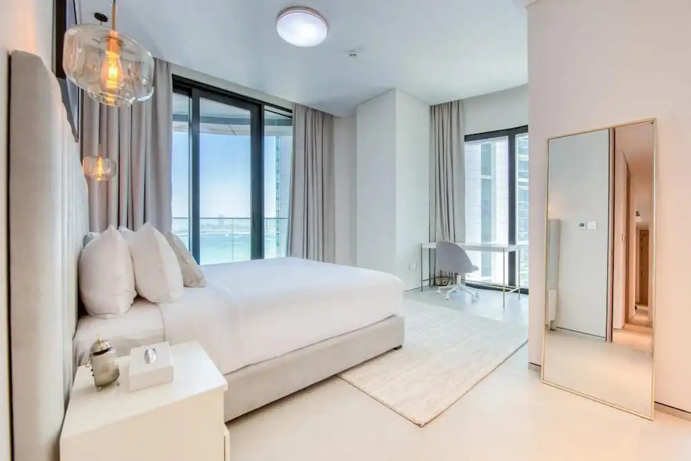 Werova - Sea View 3BR with Hotel Facilities Access
