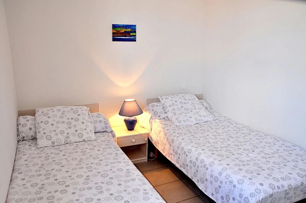 Villa With 2 Bedrooms in Saint Pierre la Mer, With Wonderful sea View