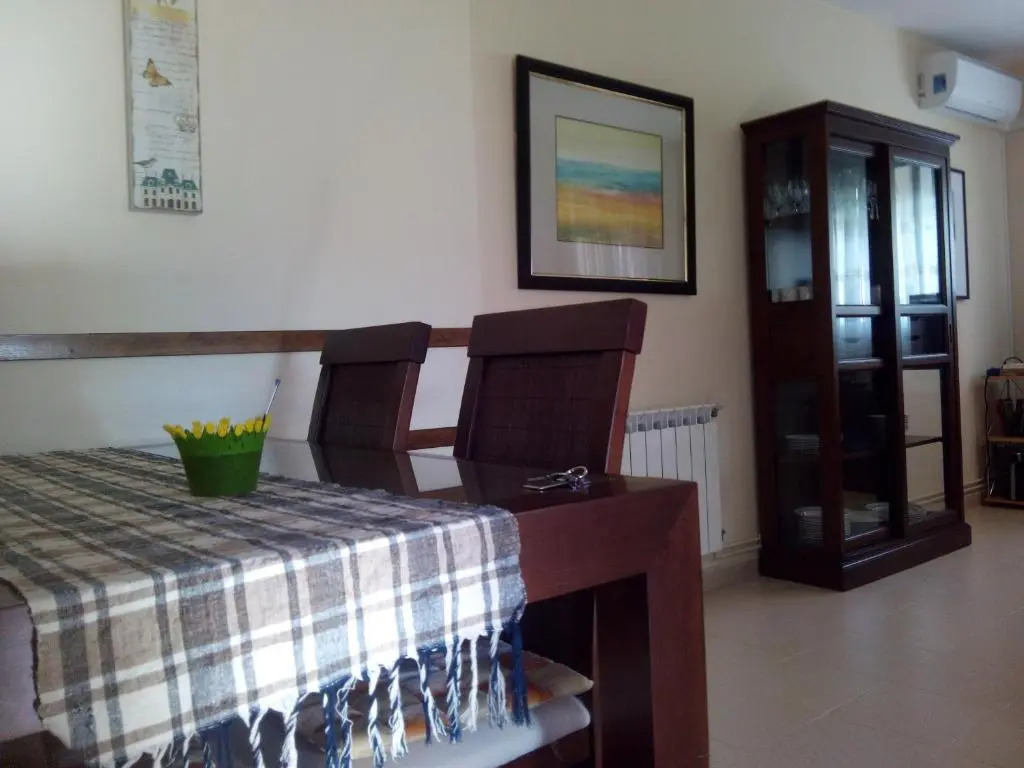 Vetonia Home
